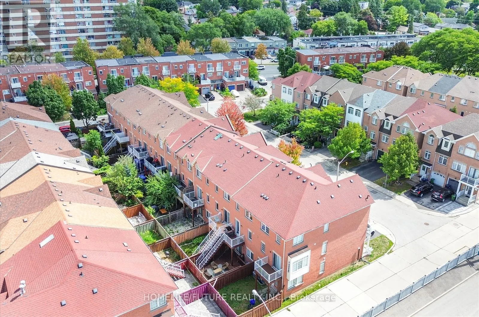 6 GUILLET STREET
