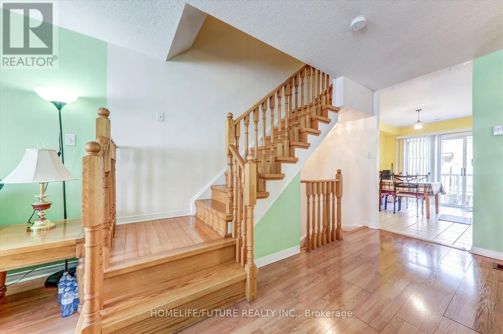 6 GUILLET STREET