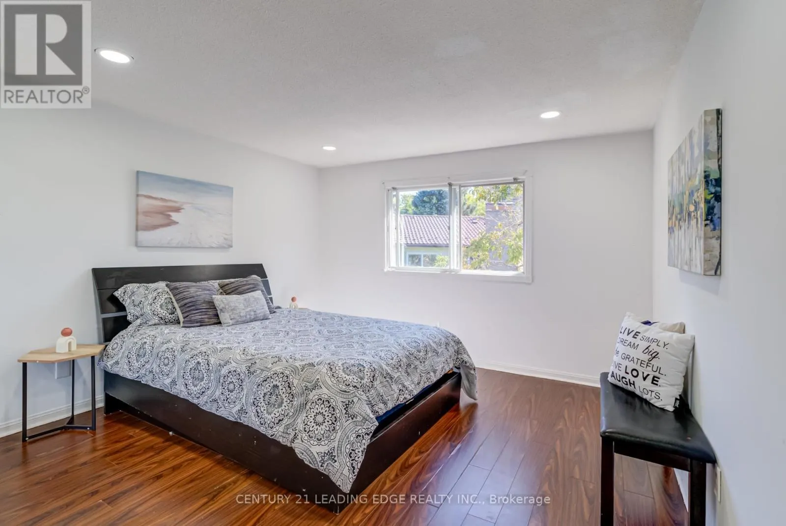 6 WHEATON GROVE