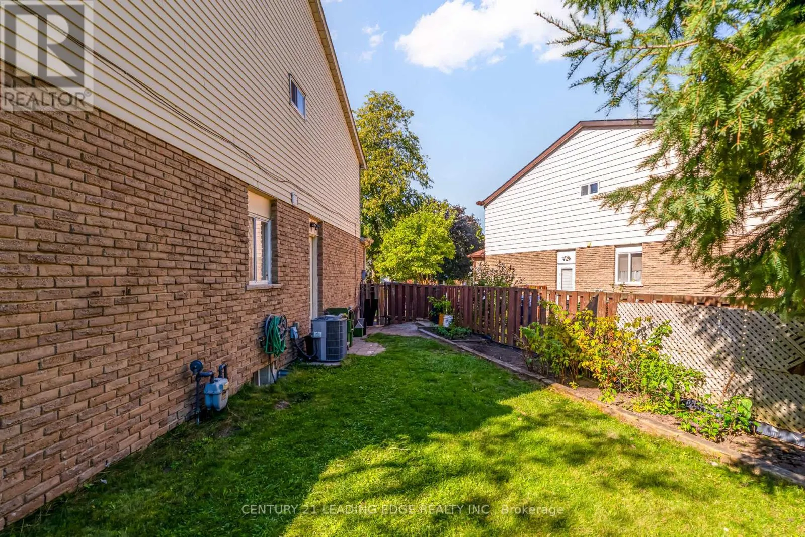 6 WHEATON GROVE