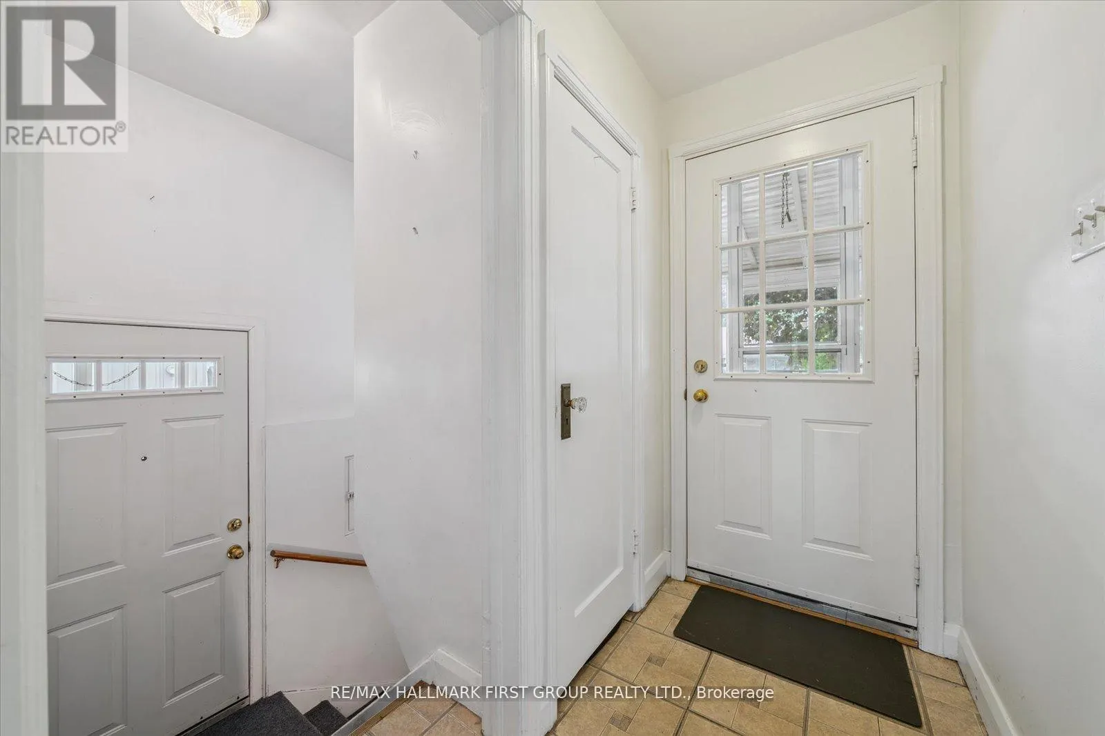 707 ATHOL STREET