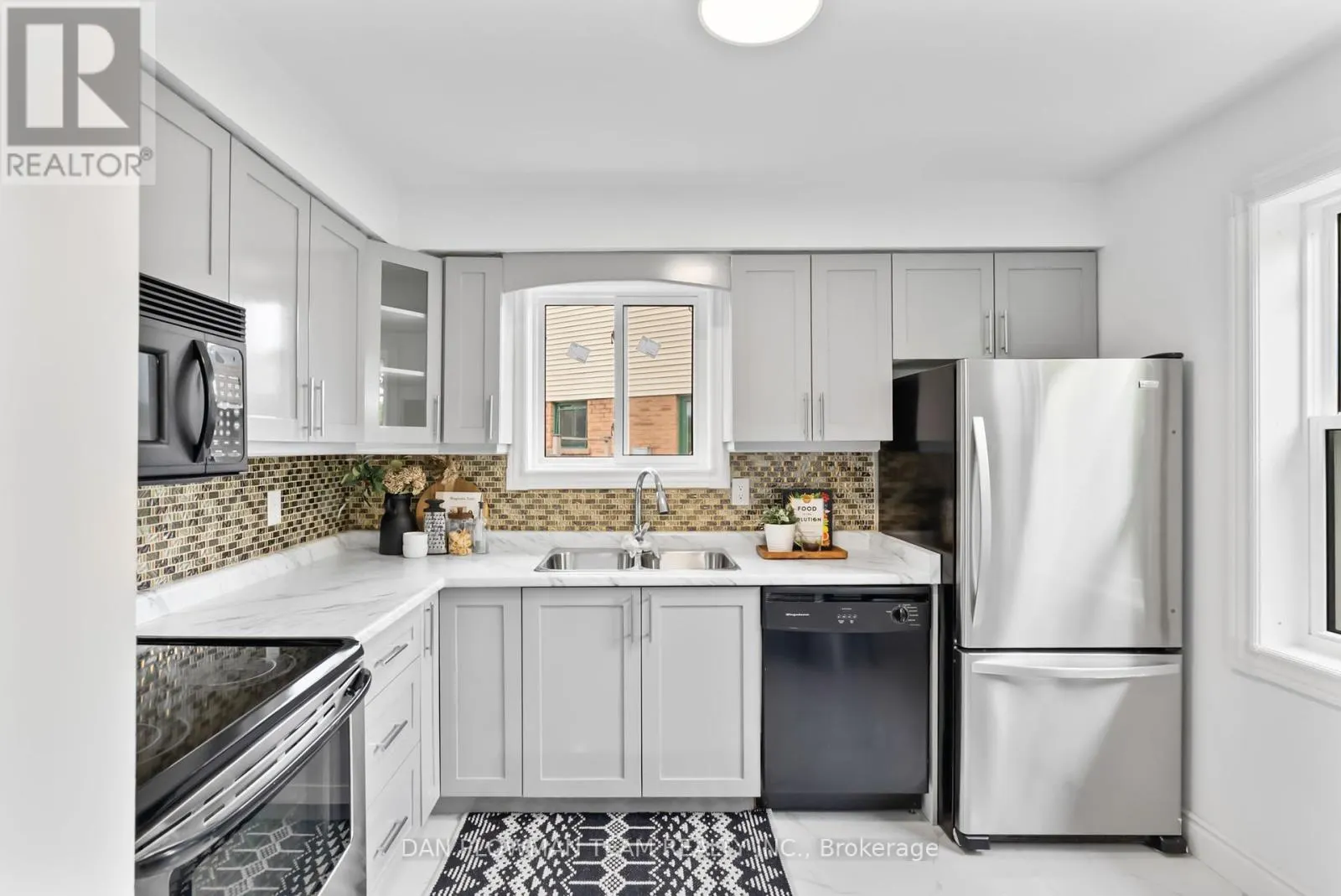 1411 BEAVERBROOK COURT