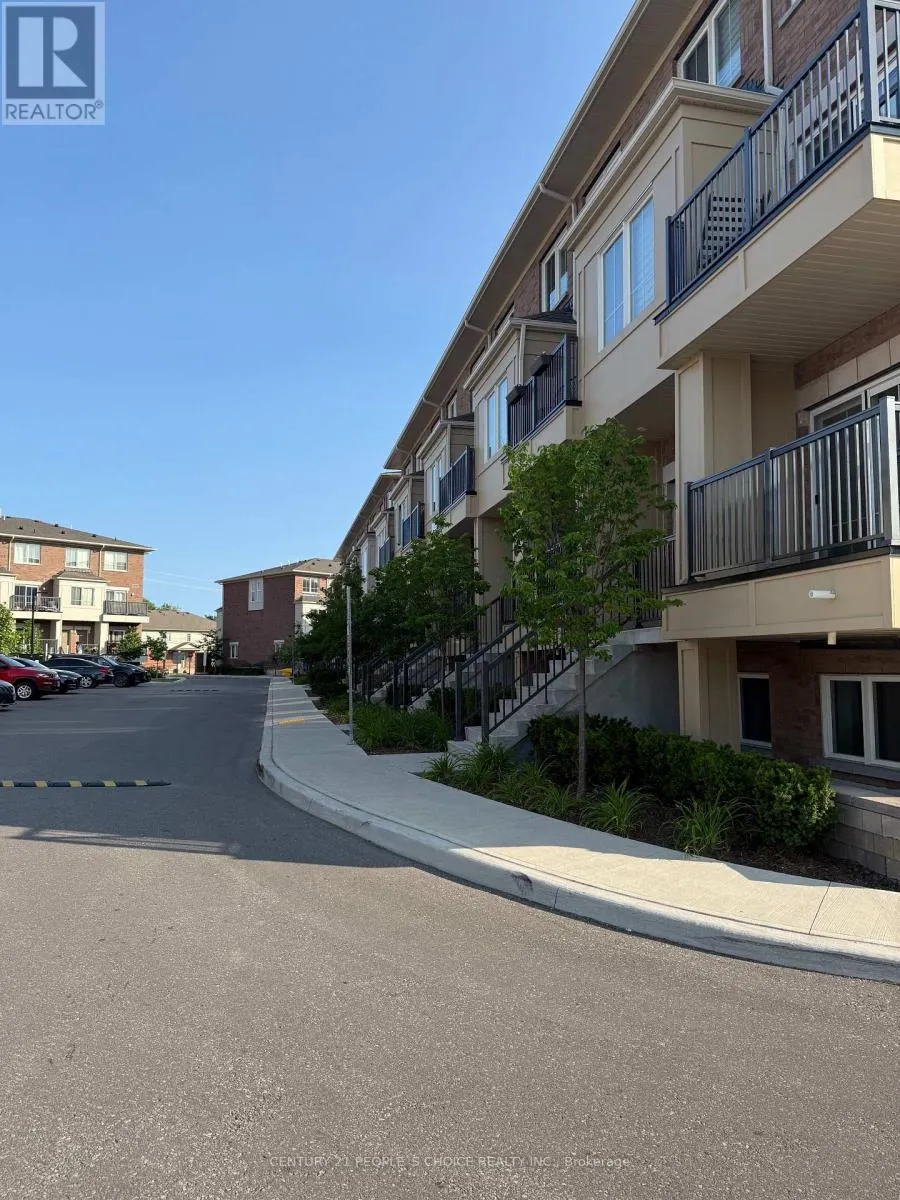 4 - 465 BERESFORD PATH