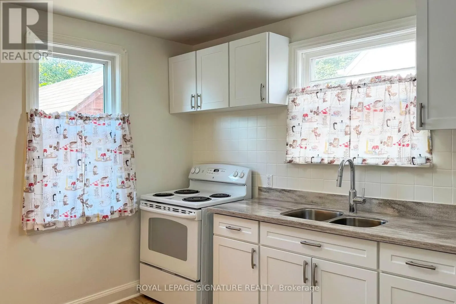 18 STAMFORD SQUARE S