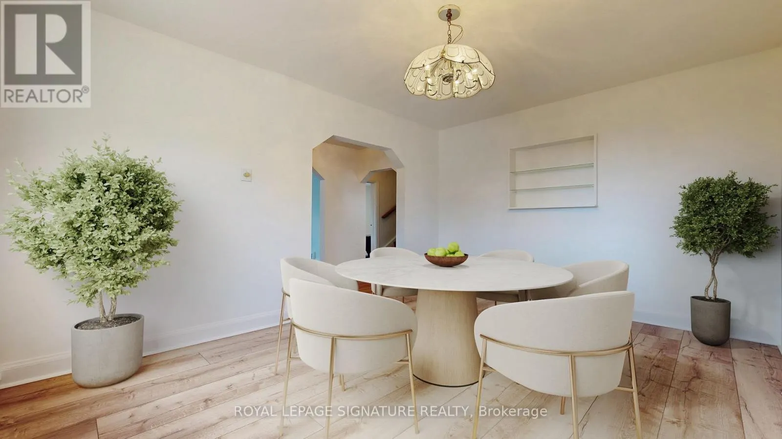 18 STAMFORD SQUARE S