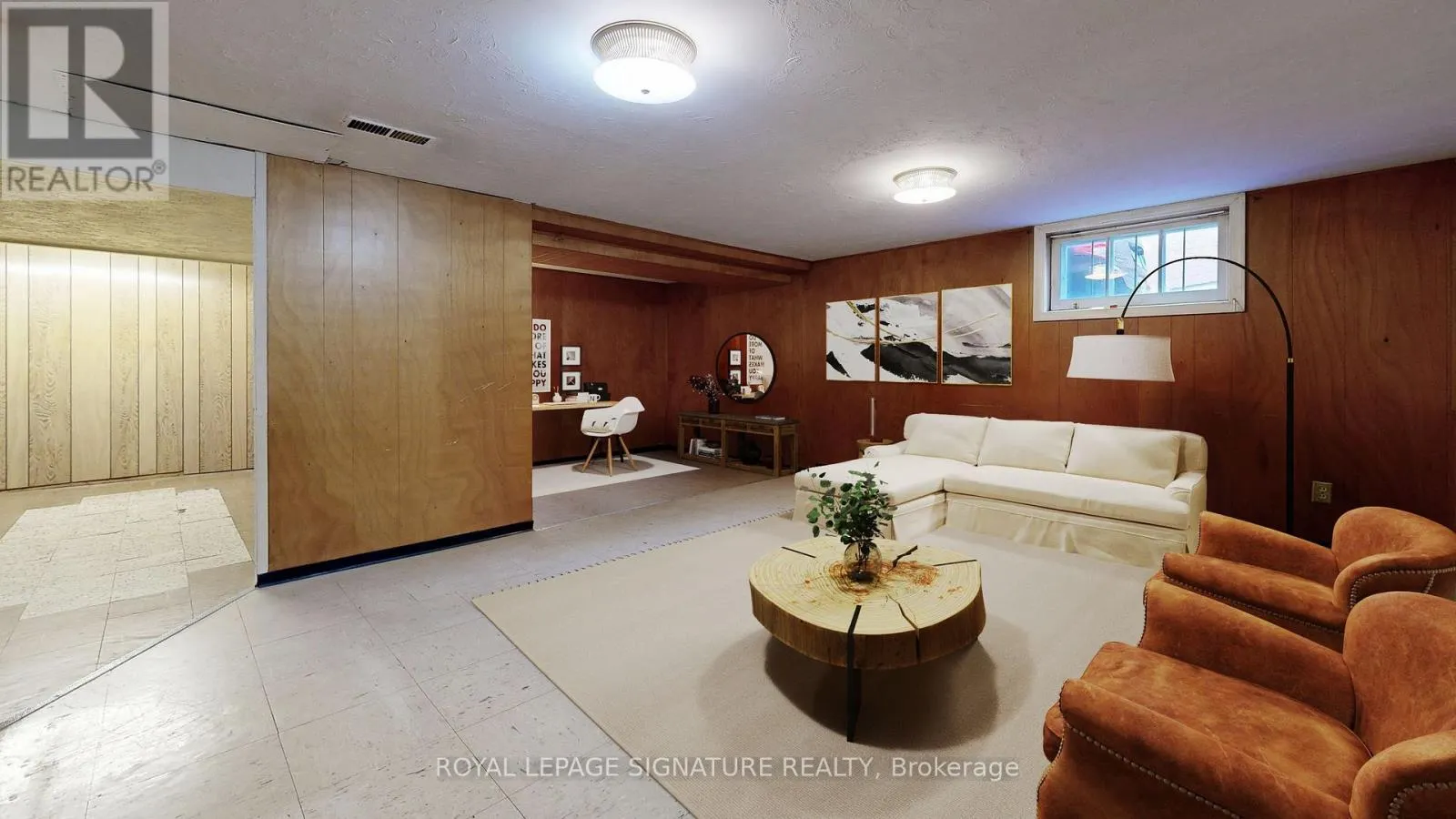 18 STAMFORD SQUARE S