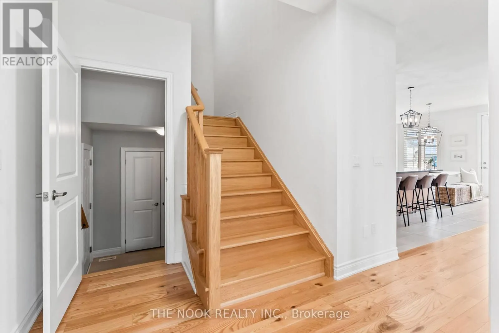 110 WAMSLEY CRESCENT