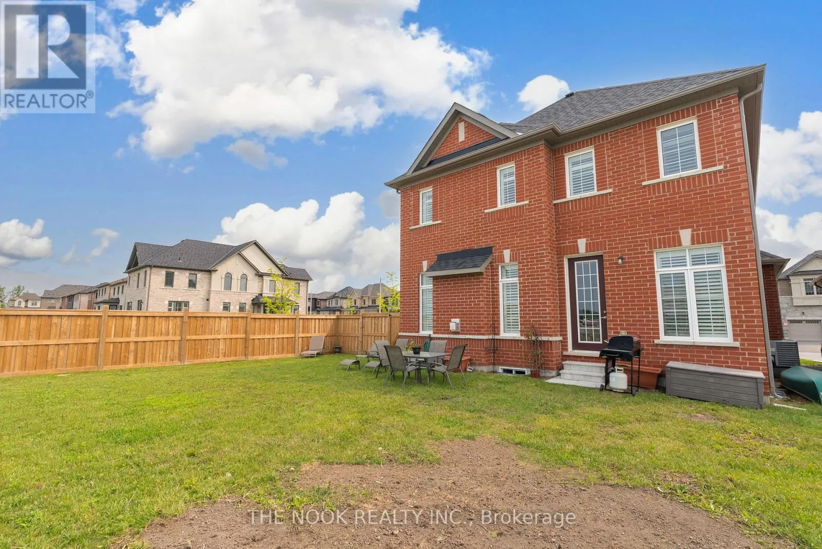 110 WAMSLEY CRESCENT