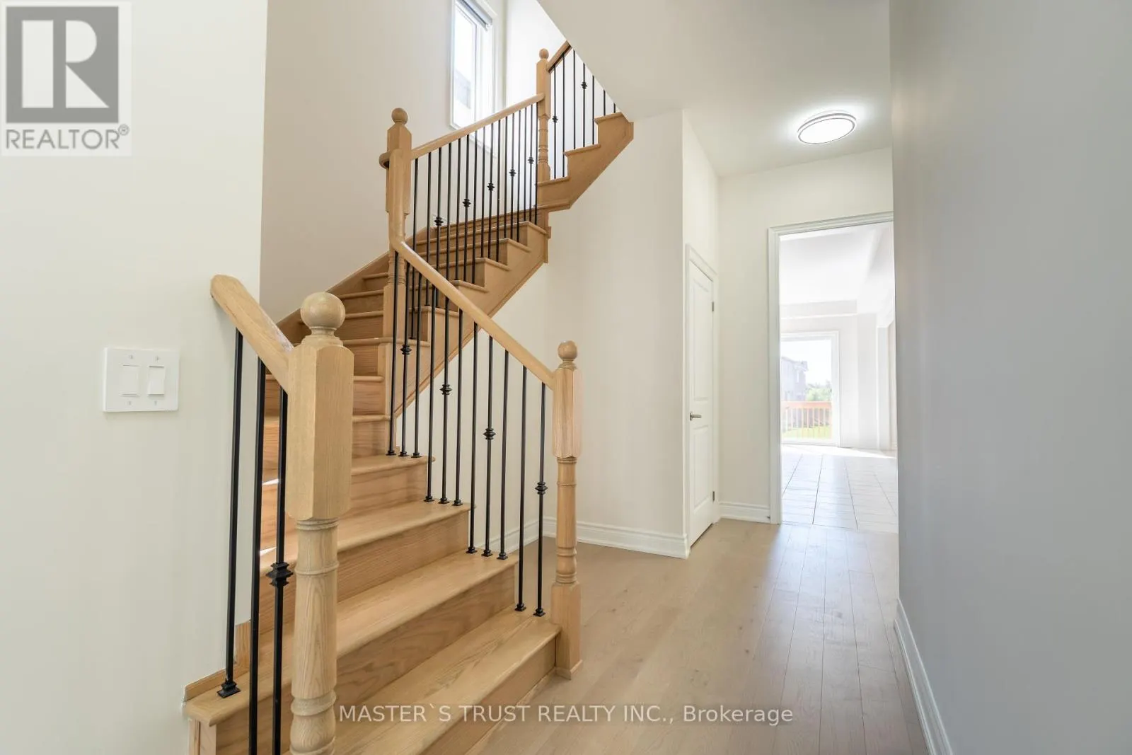 2952 GRINDSTONE CRESCENT