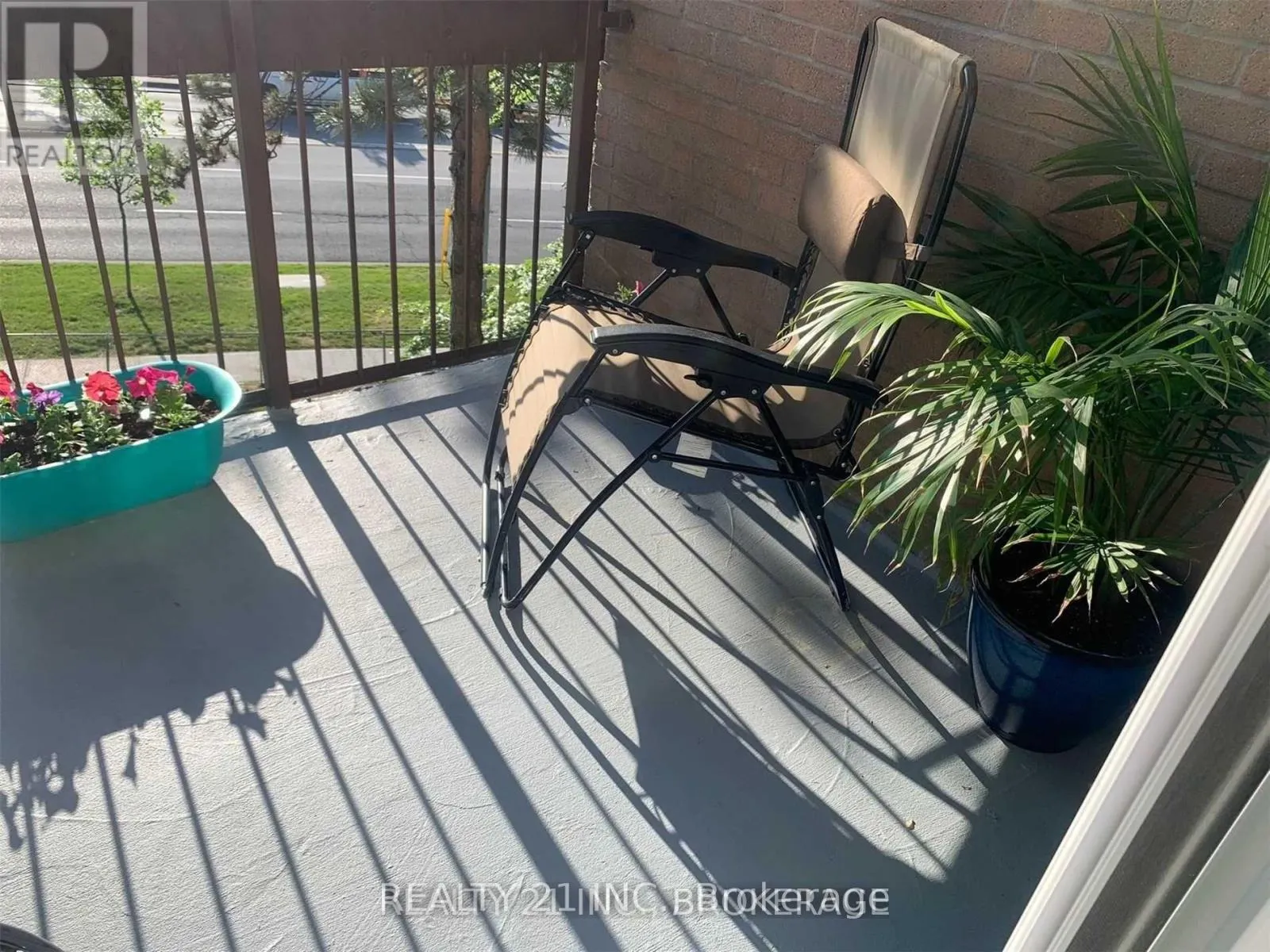 2045 - 100 MORNELLE COURT