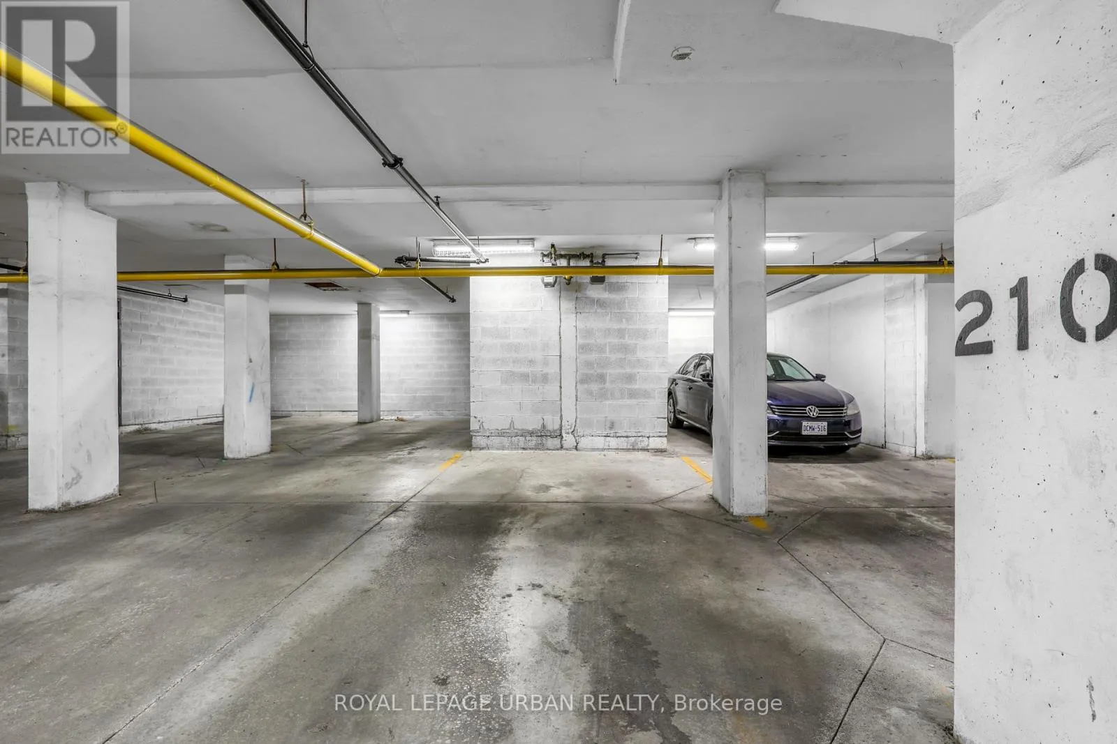 1015 - 28 ROSEBANK DRIVE
