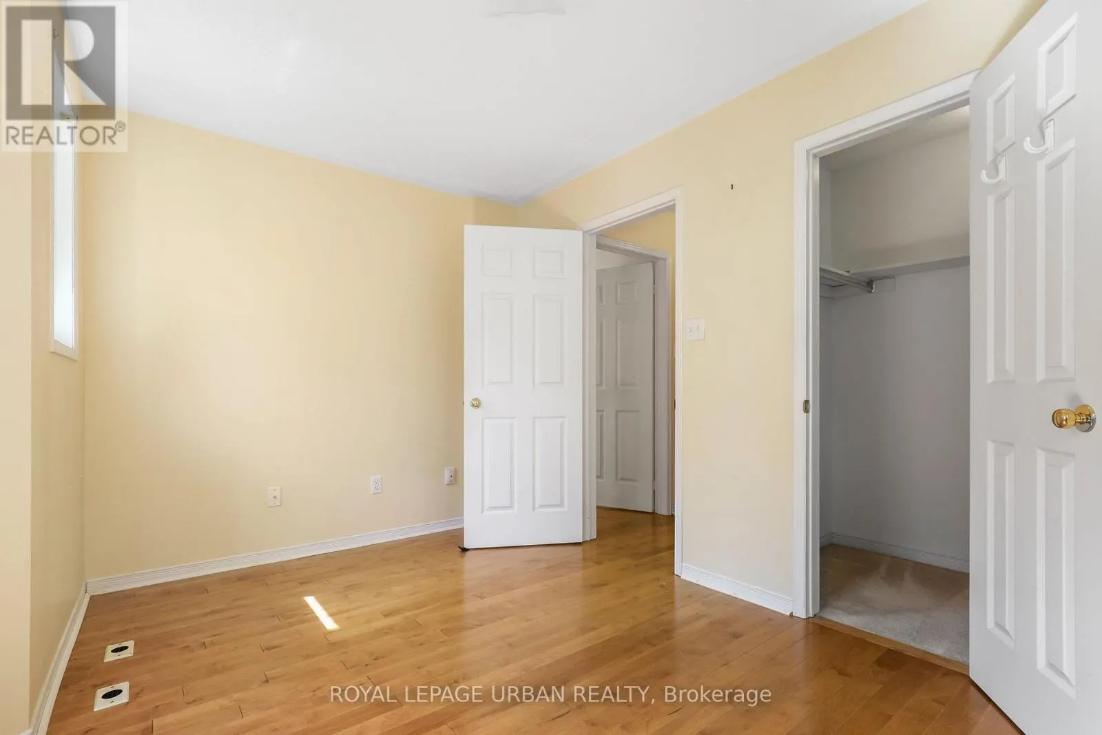 1015 - 28 ROSEBANK DRIVE