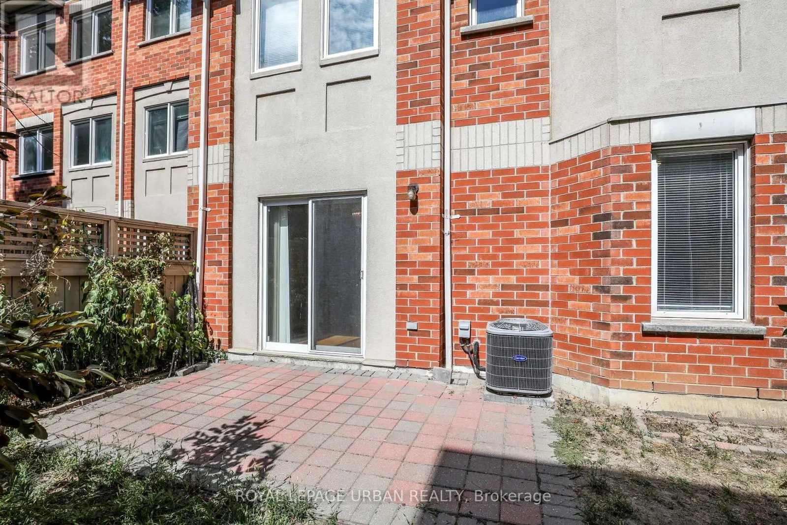 1015 - 28 ROSEBANK DRIVE