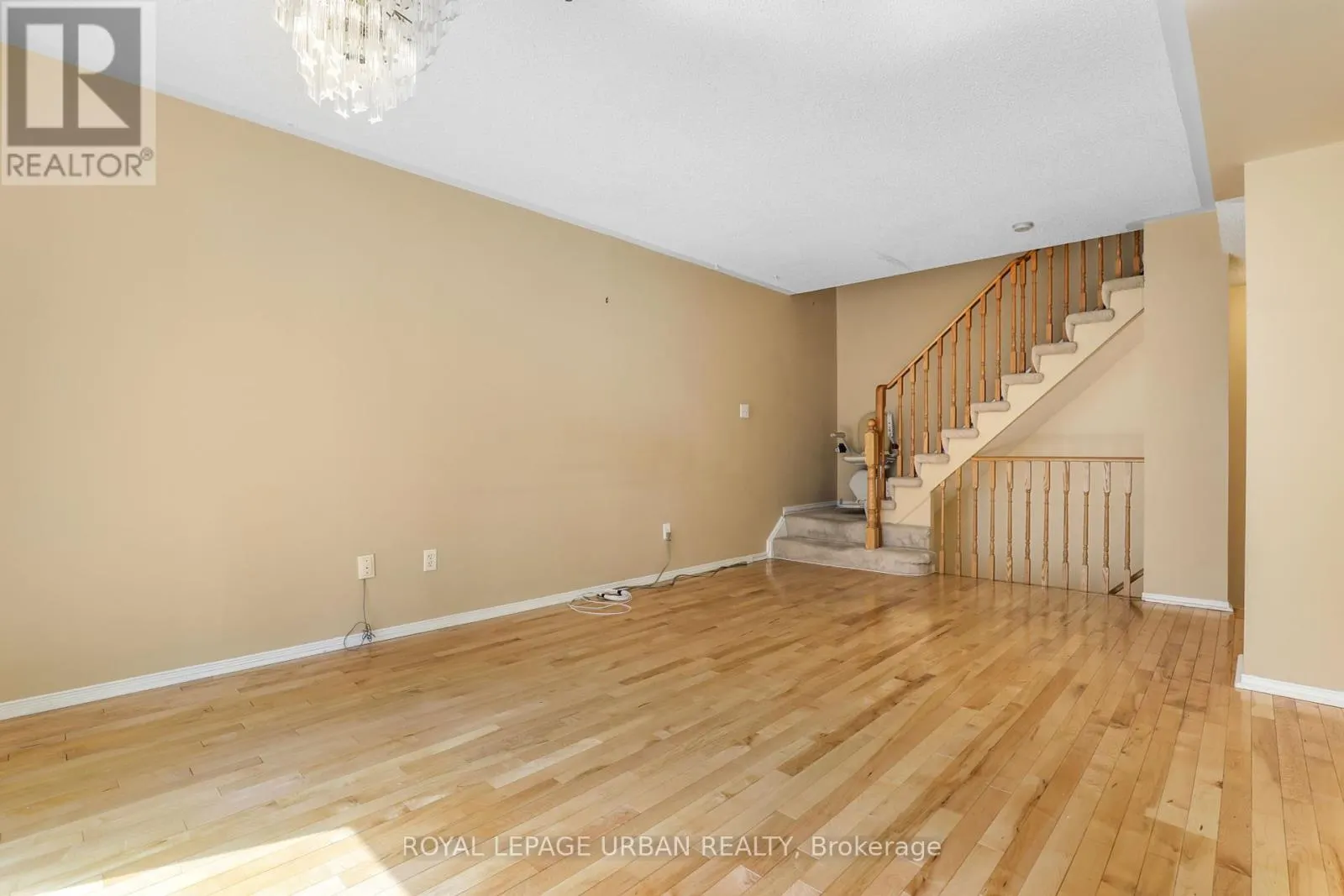 1015 - 28 ROSEBANK DRIVE