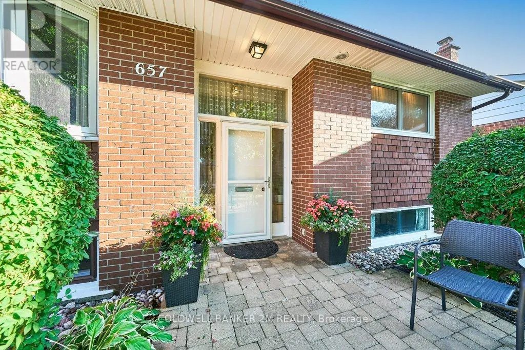 657 BALMORAL DRIVE