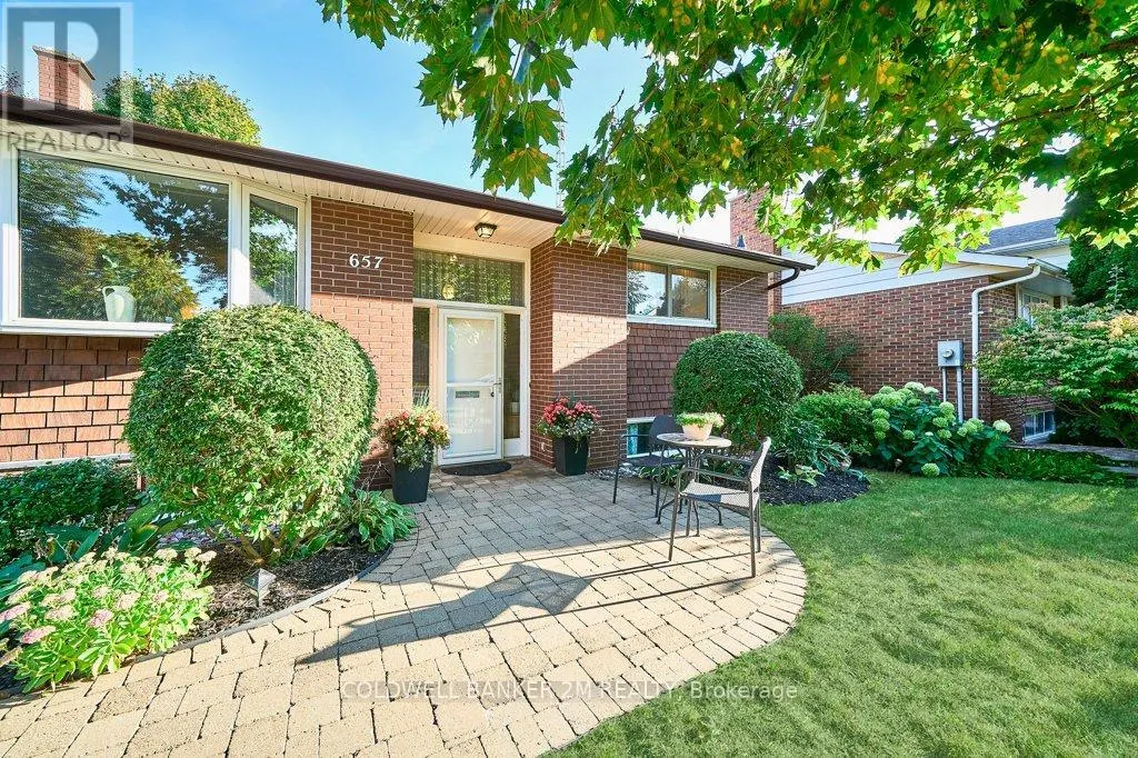 657 BALMORAL DRIVE