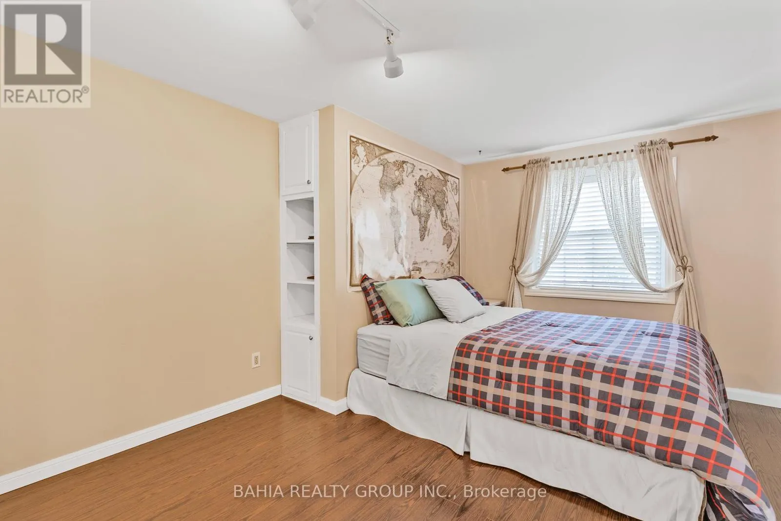 52 ORCHARD PARK DRIVE