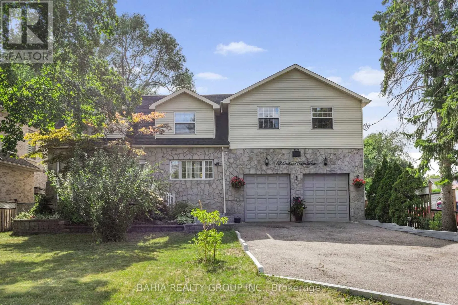 52 ORCHARD PARK DRIVE