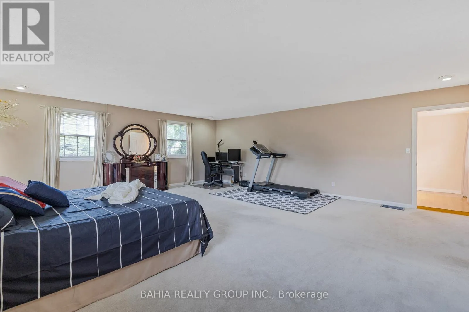 52 ORCHARD PARK DRIVE