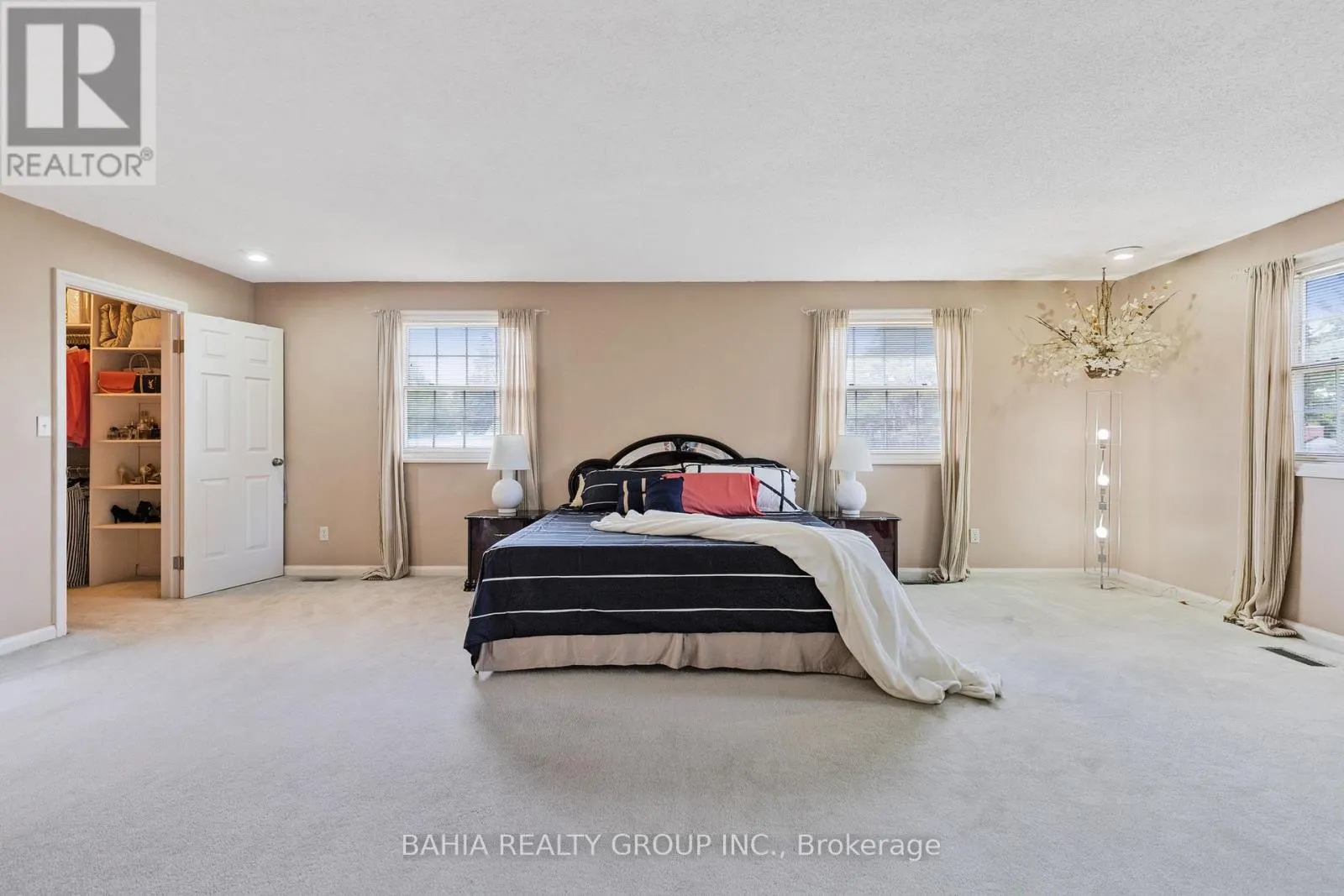 52 ORCHARD PARK DRIVE