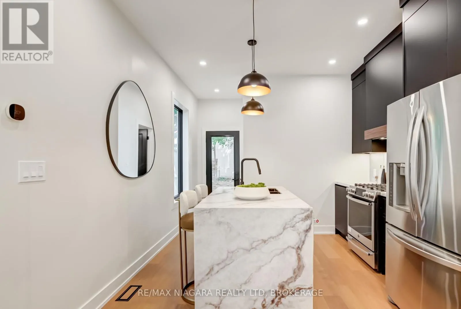 95 KIMBERLEY AVENUE