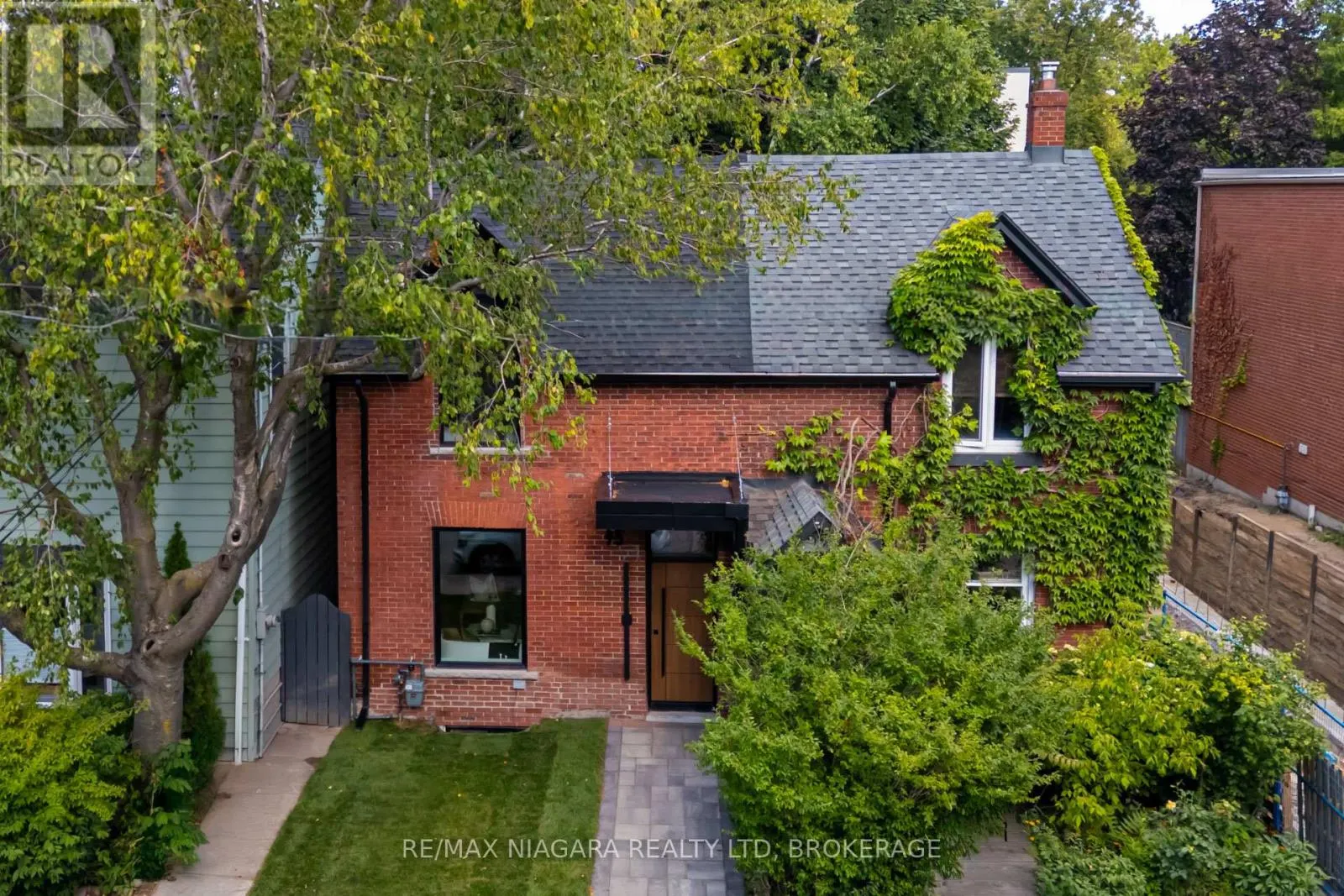 95 KIMBERLEY AVENUE