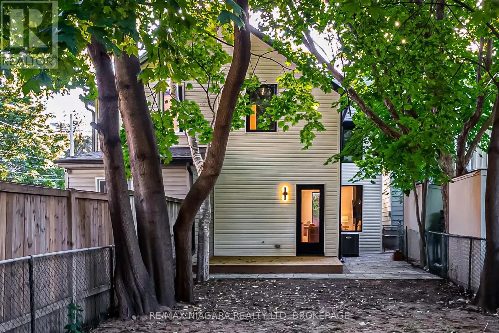 95 KIMBERLEY AVENUE