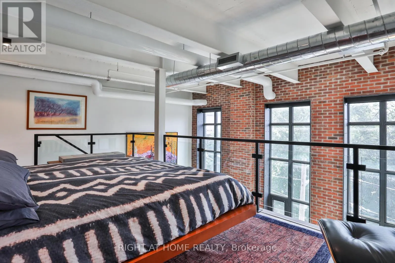 409 - 150 LOGAN AVENUE