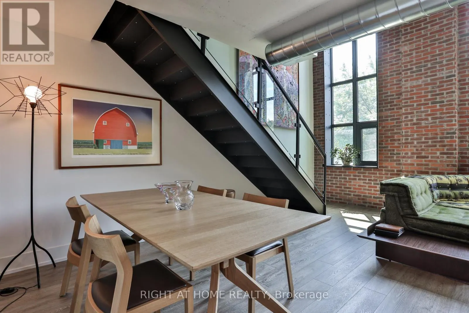 409 - 150 LOGAN AVENUE