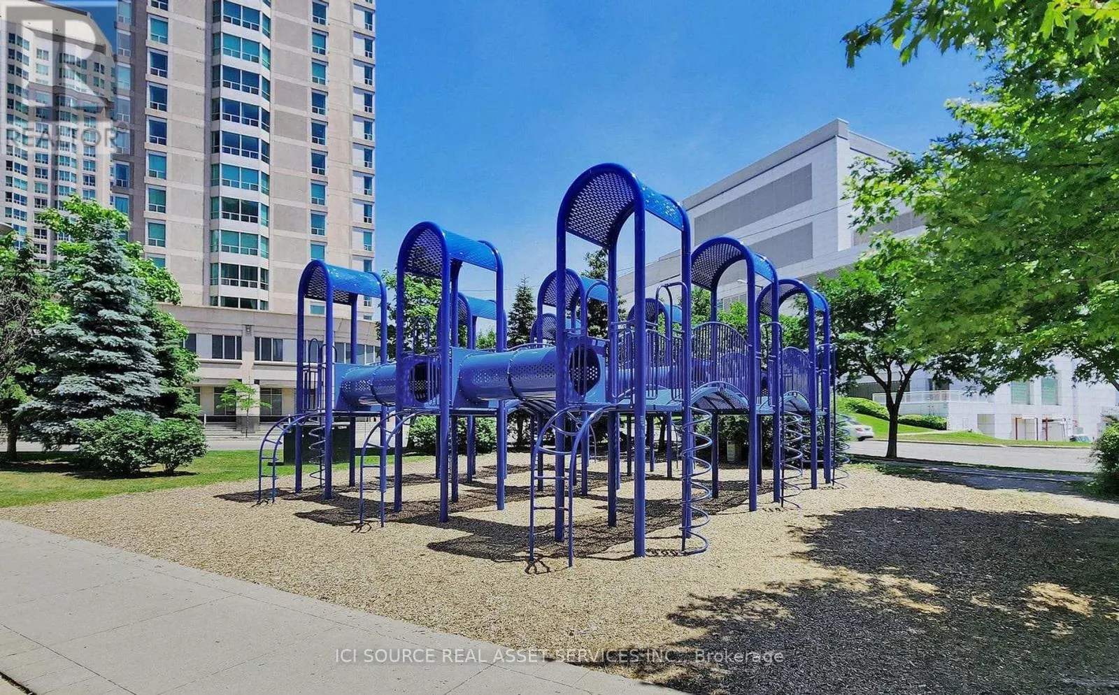 2808 - 36 LEE CENTRE DRIVE