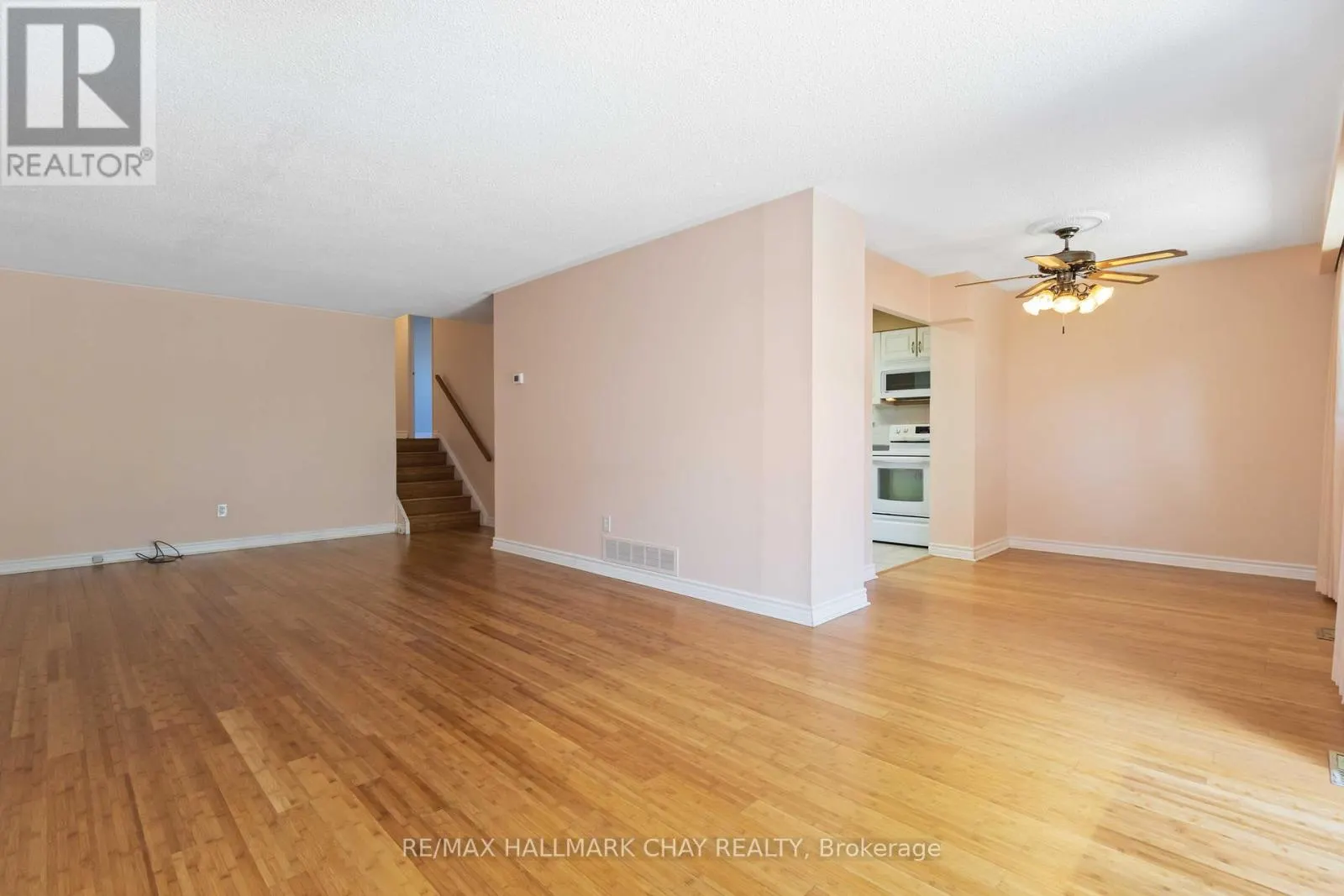 67 HEATHERSIDE DRIVE