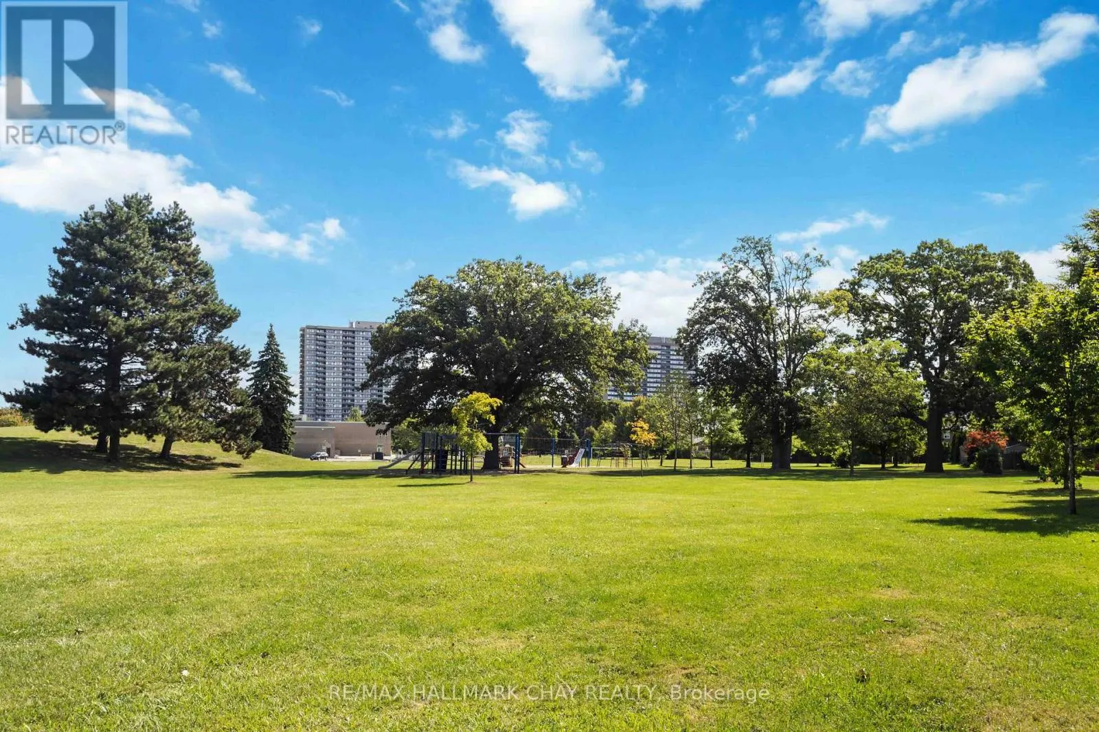 67 HEATHERSIDE DRIVE