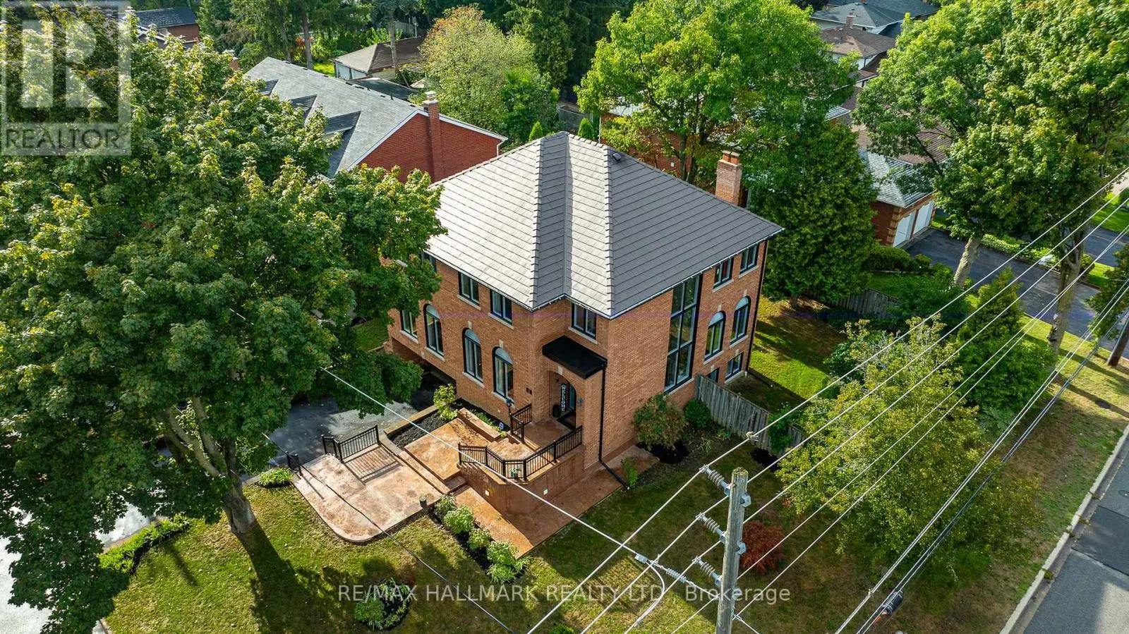 80 DUNSTALL CRESCENT