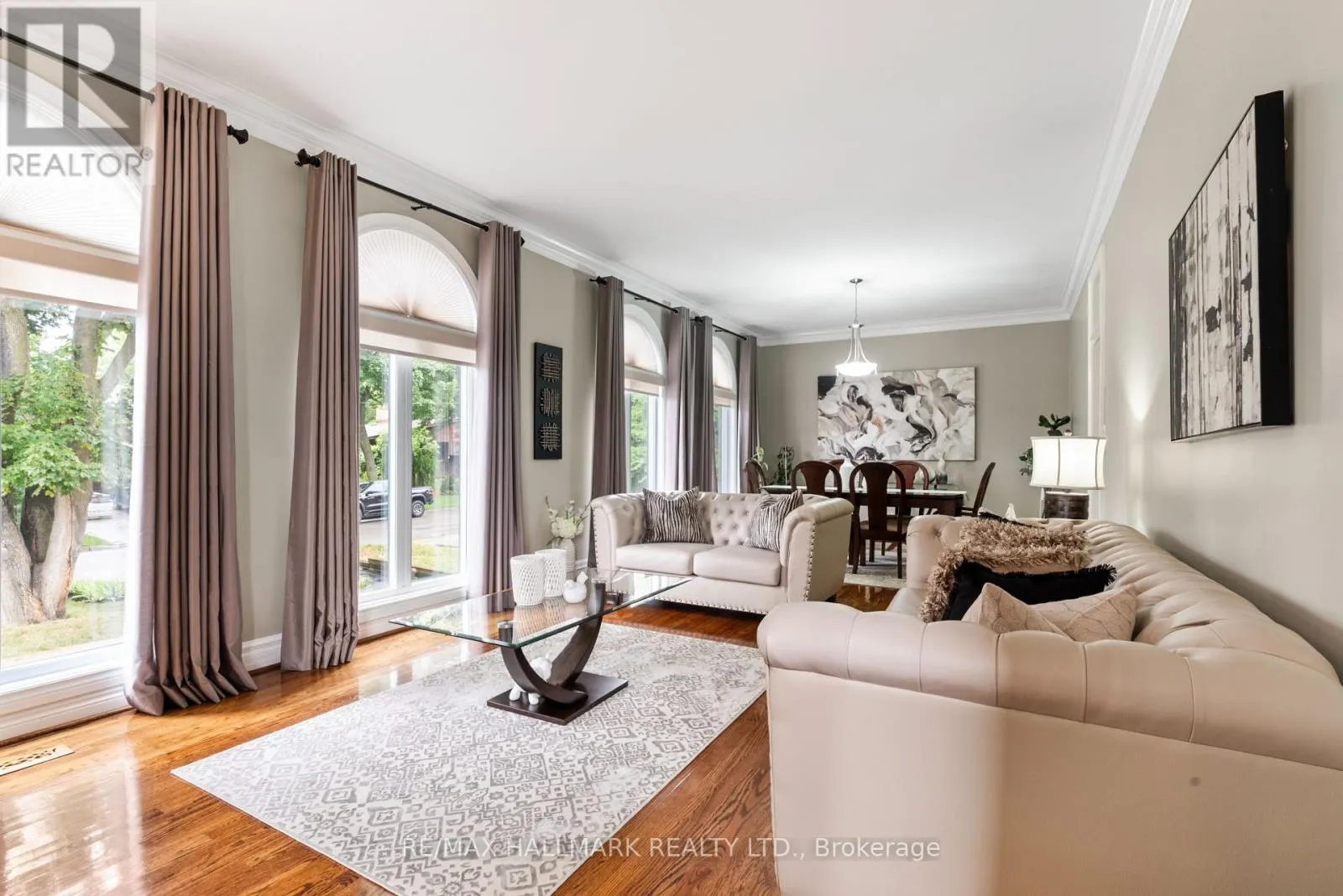 80 DUNSTALL CRESCENT
