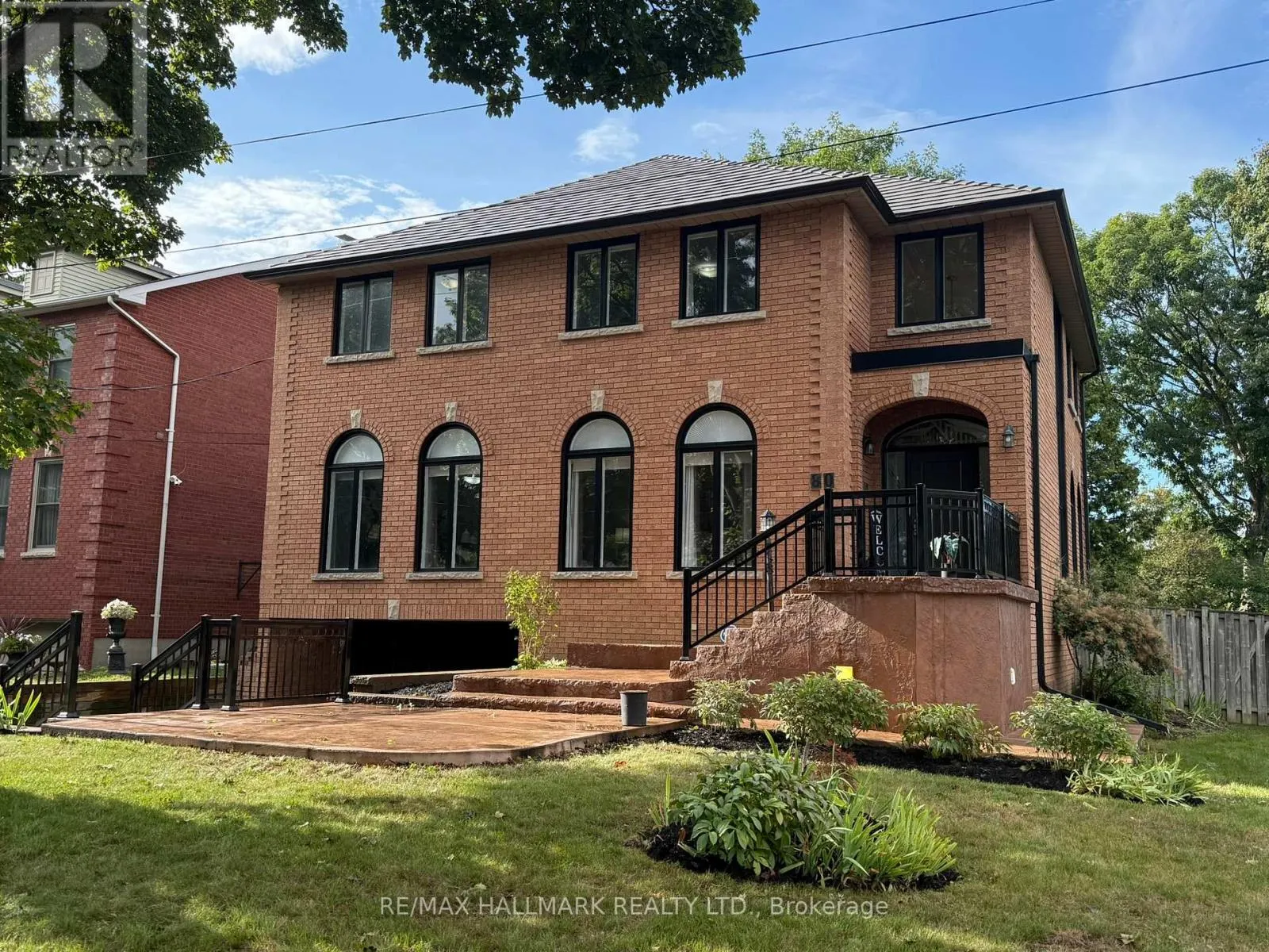 80 DUNSTALL CRESCENT