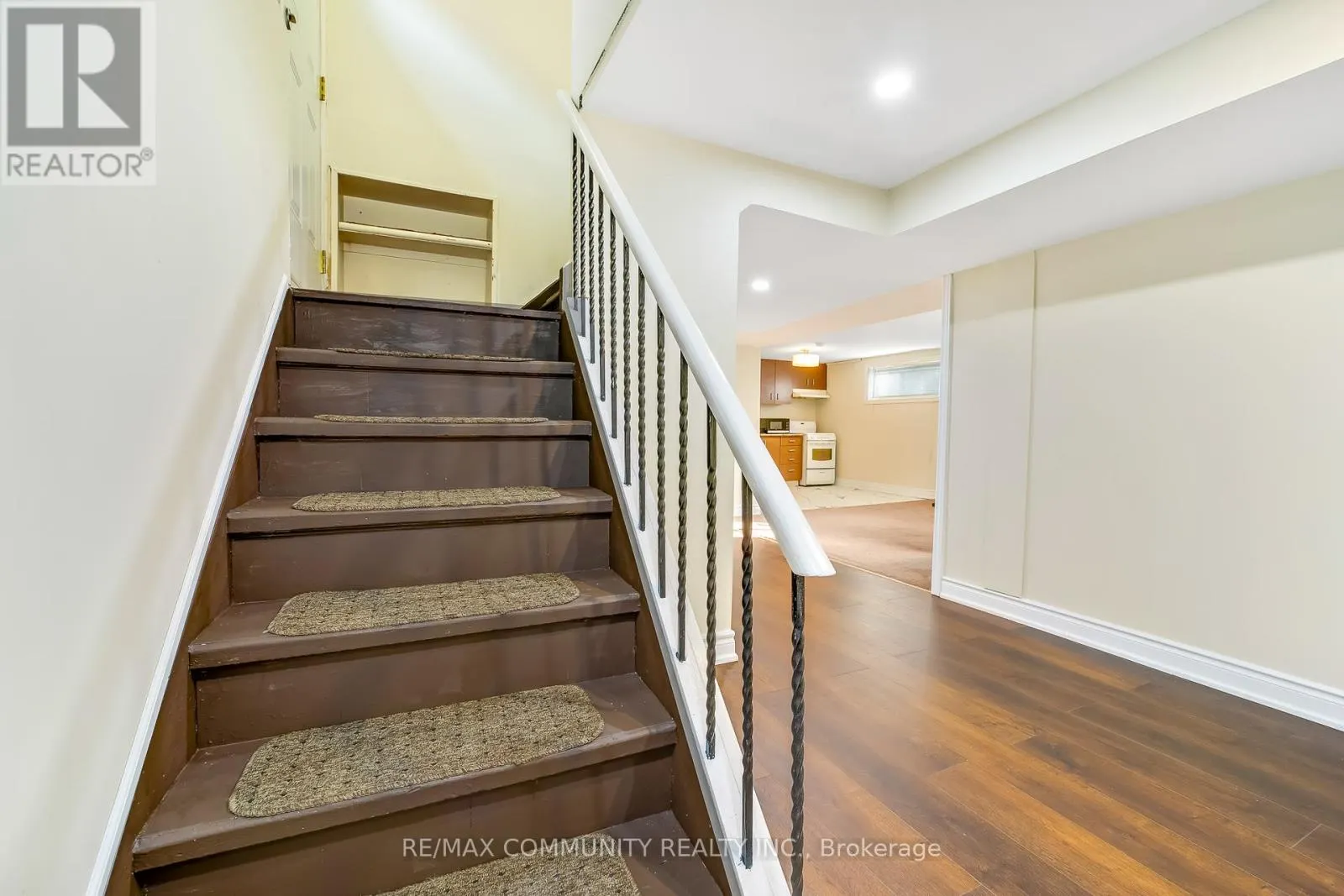 103 PACKARD BOULEVARD