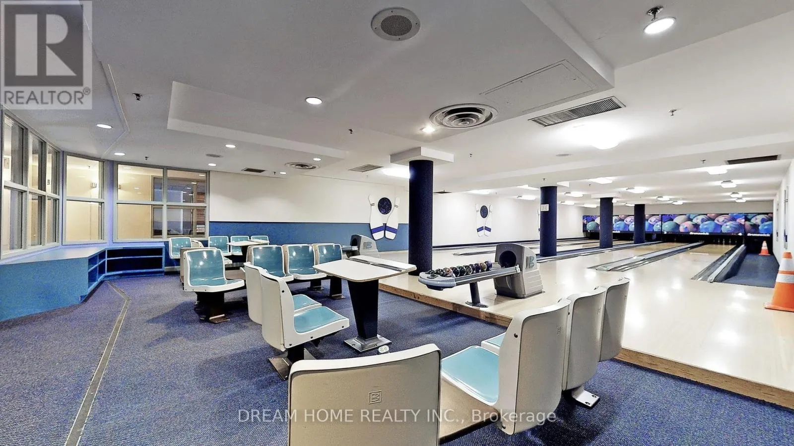 1531 - 68 CORPORATE DRIVE
