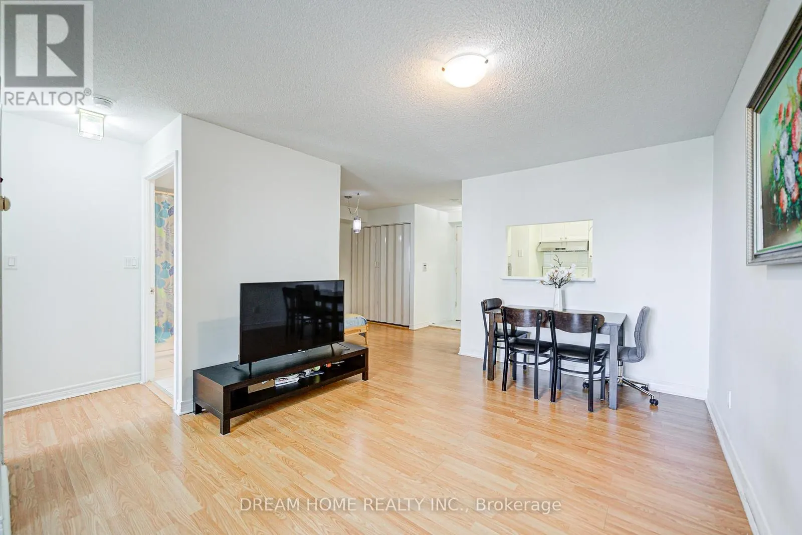 1531 - 68 CORPORATE DRIVE