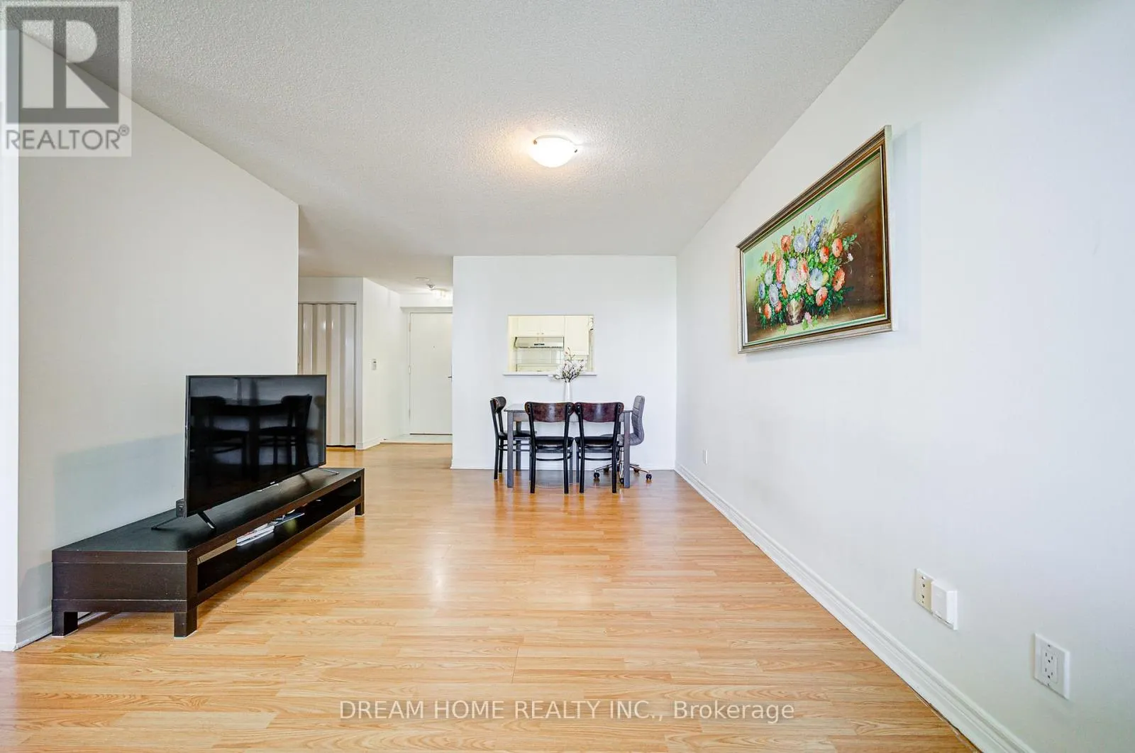 1531 - 68 CORPORATE DRIVE