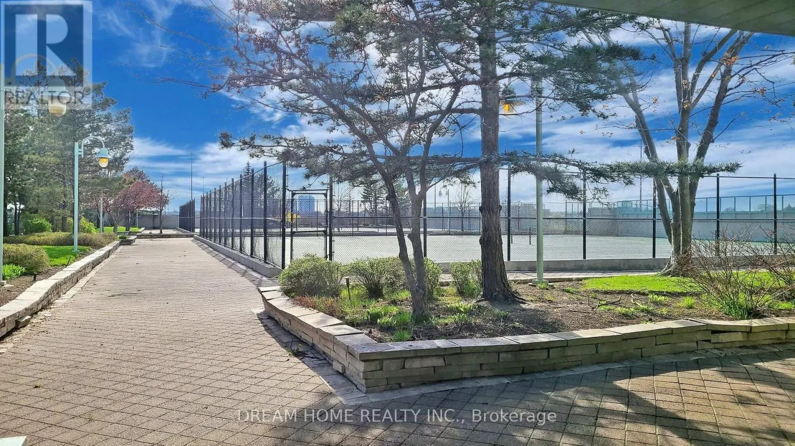 1531 - 68 CORPORATE DRIVE