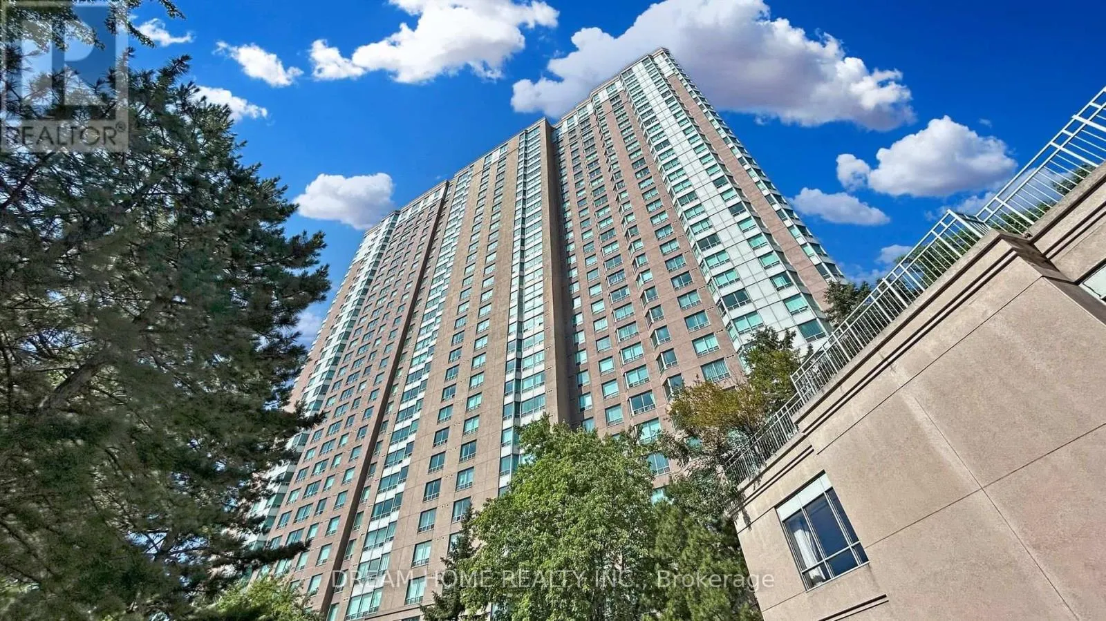 1531 - 68 CORPORATE DRIVE