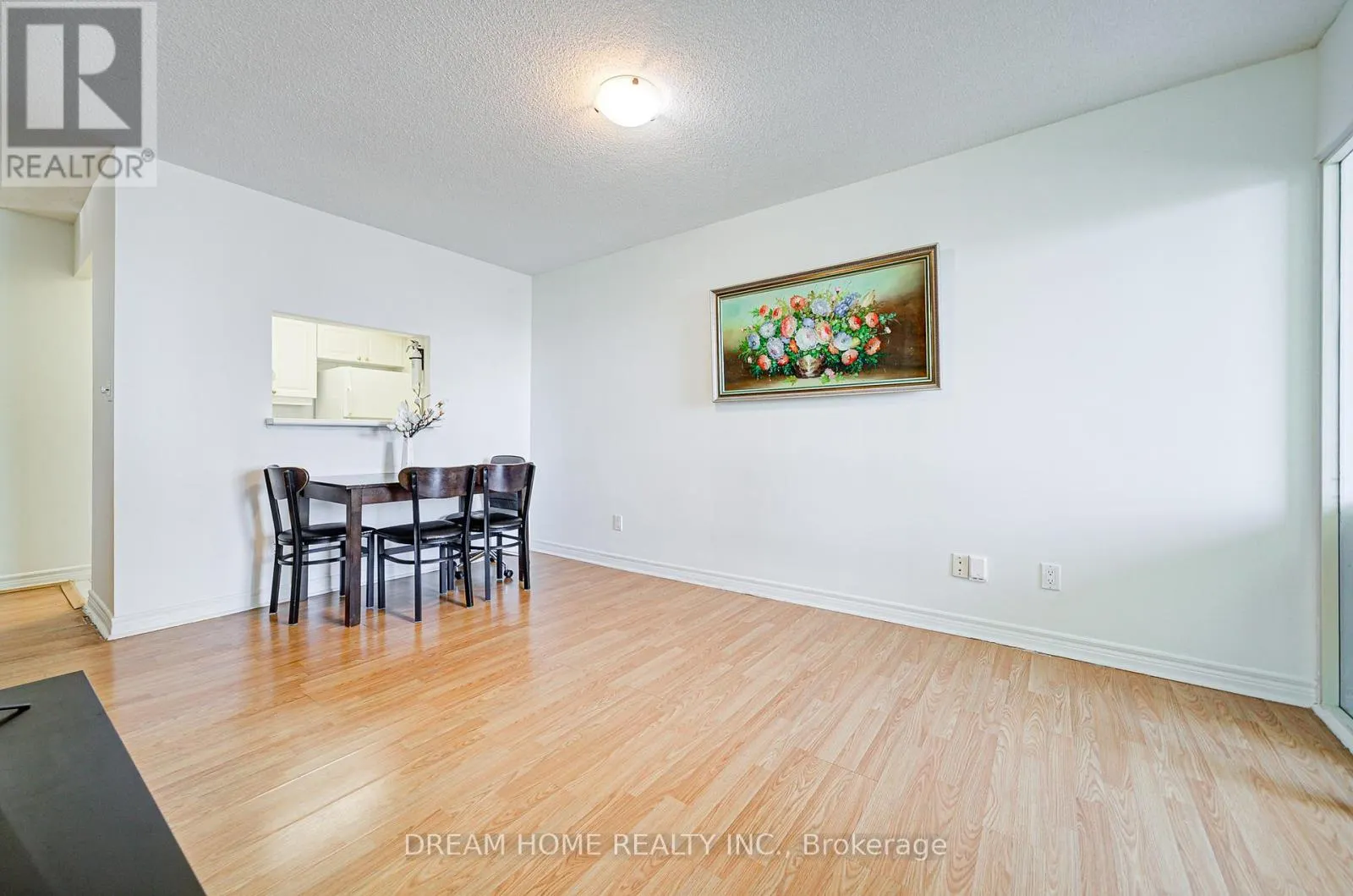 1531 - 68 CORPORATE DRIVE