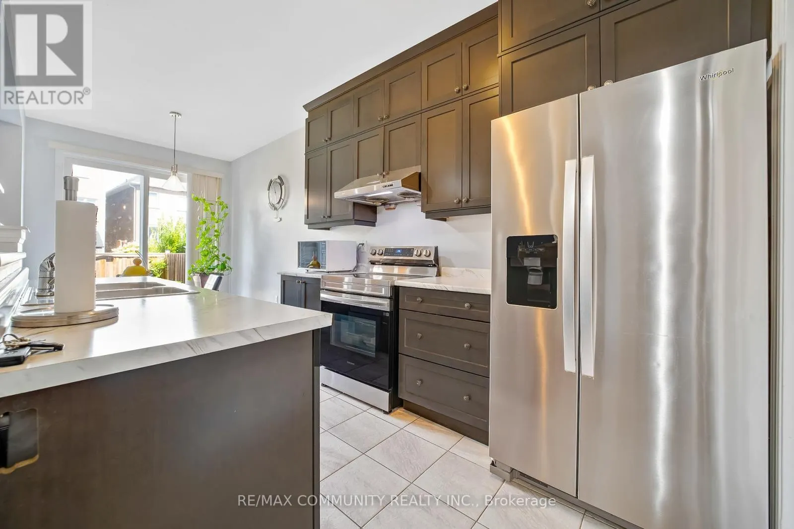 1064 CAMEO STREET