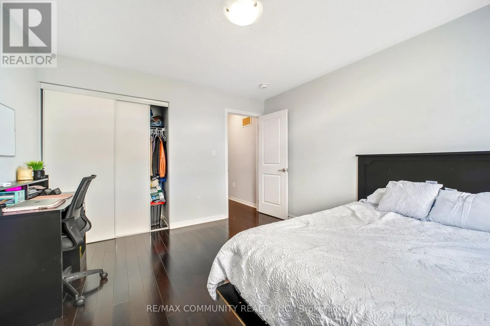 1064 CAMEO STREET