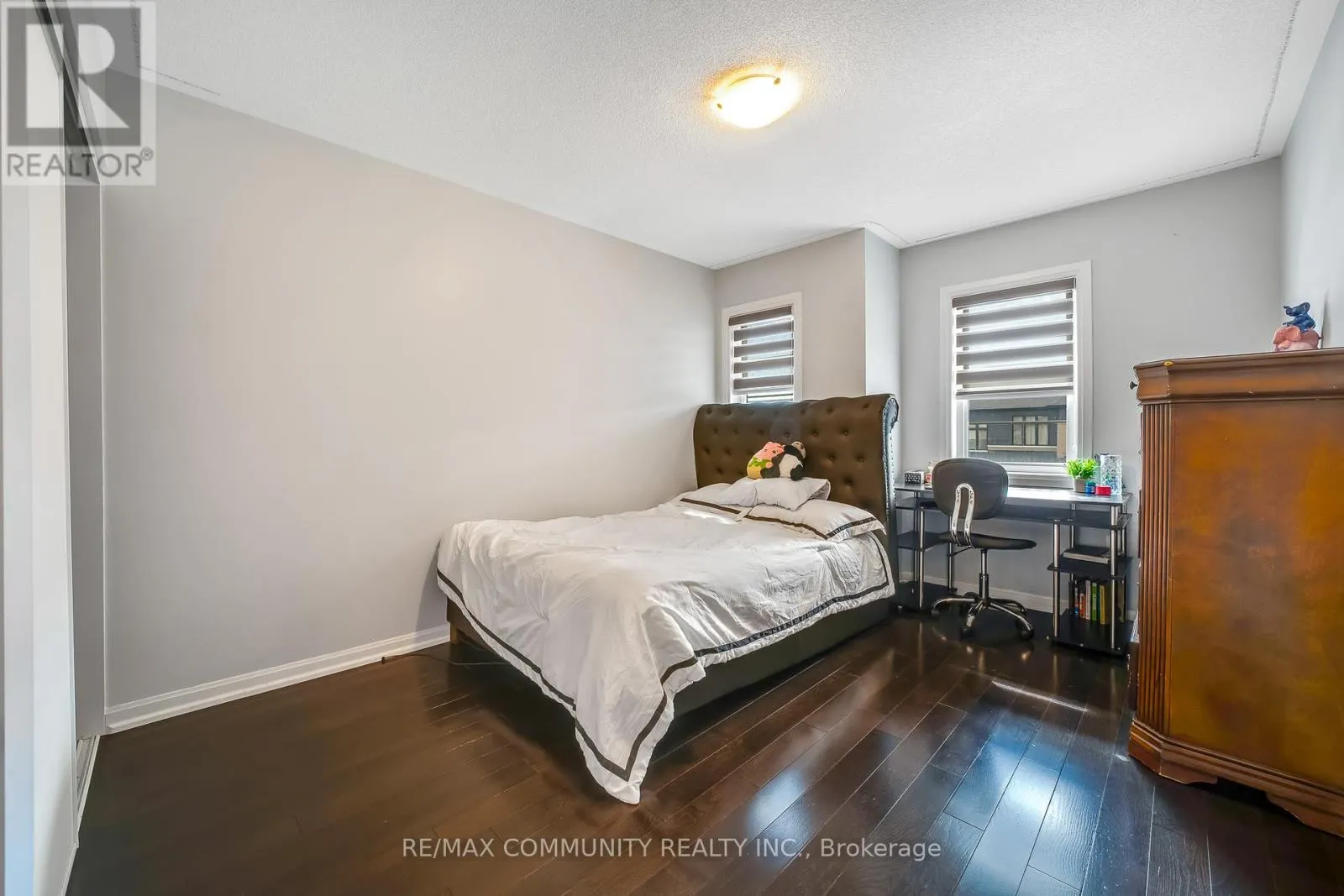 1064 CAMEO STREET