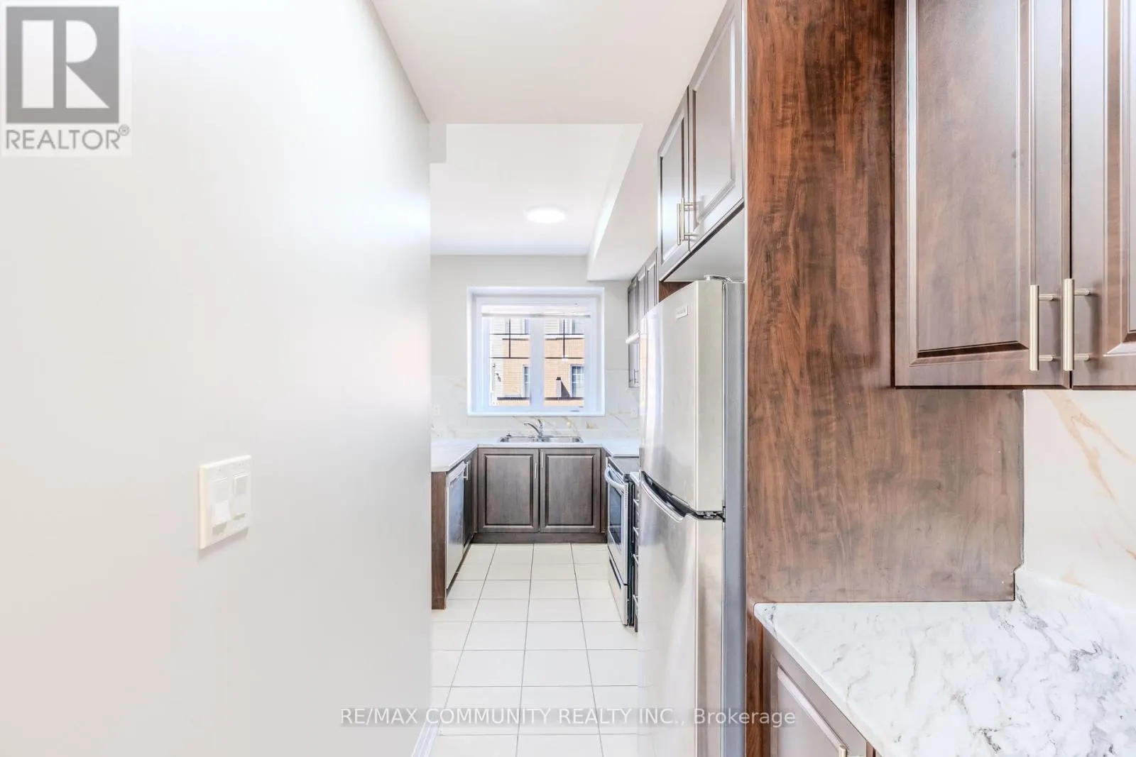 823 ATWATER PATH