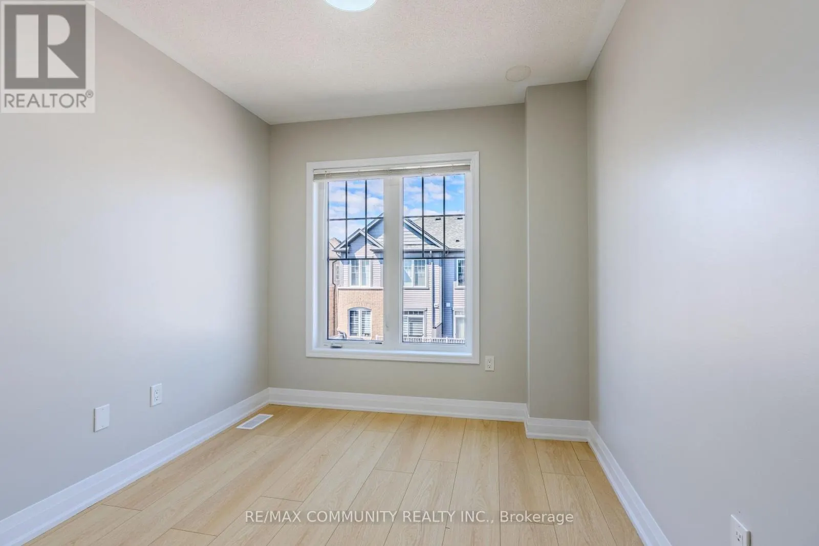823 ATWATER PATH