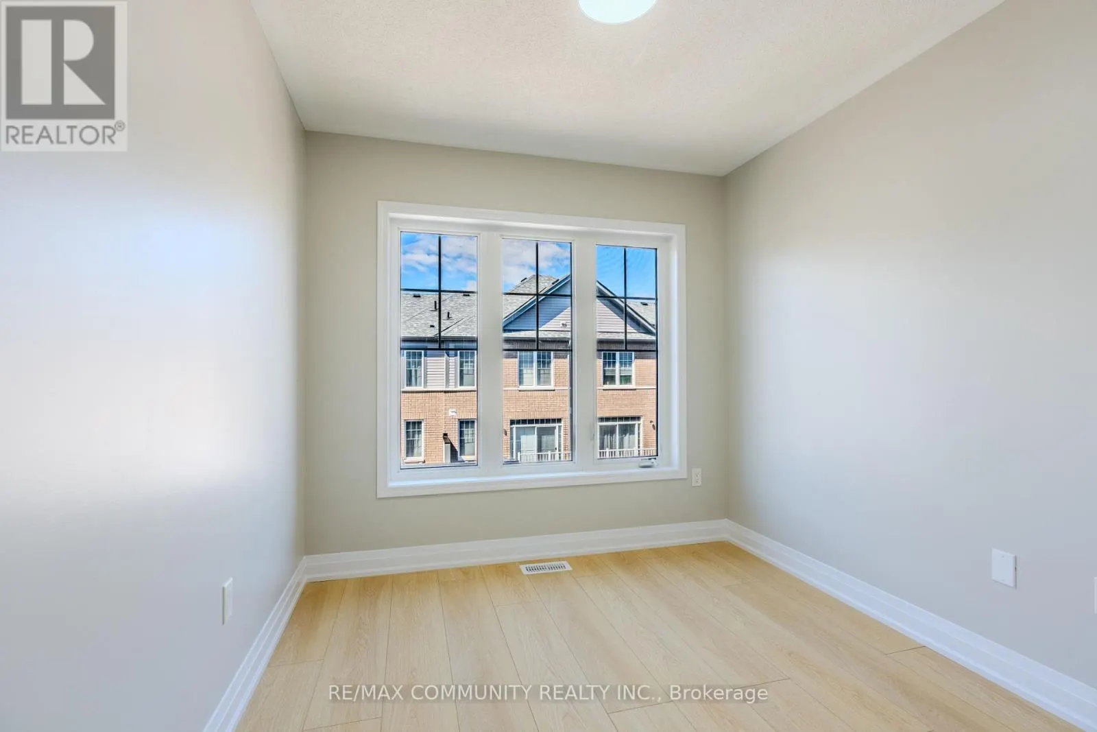 823 ATWATER PATH