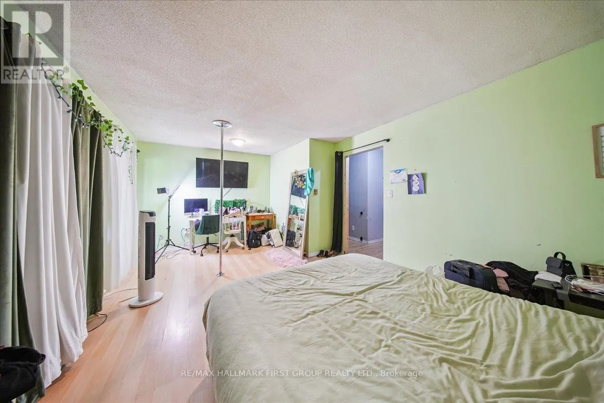 7 NASSAU STREET