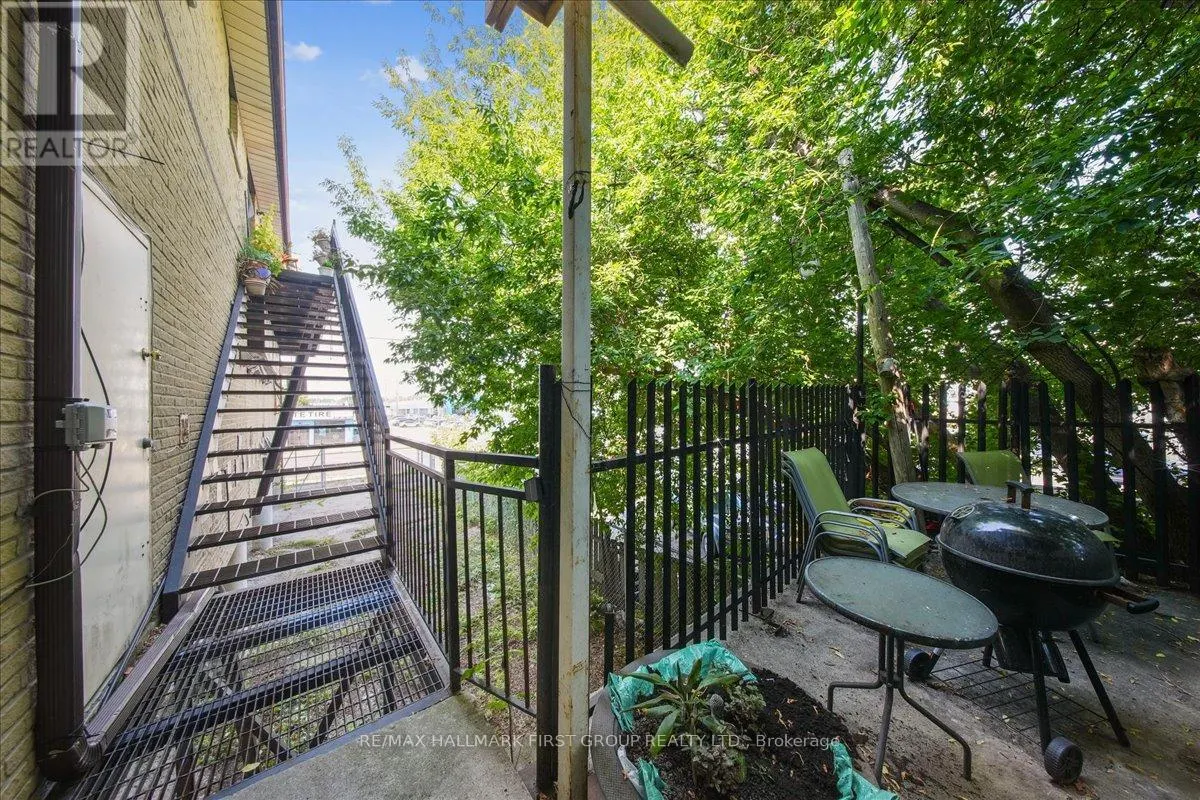 7 NASSAU STREET
